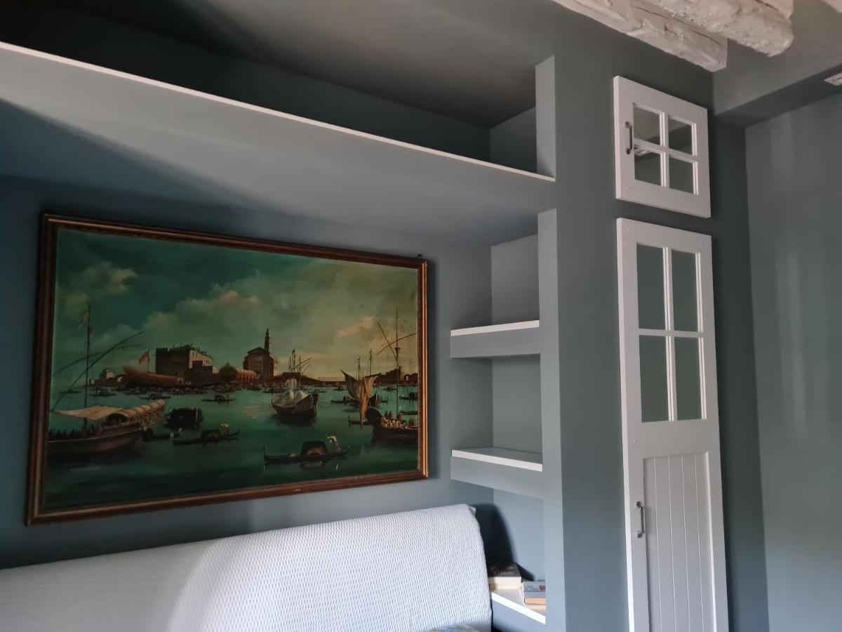Medium Miramare Appartamento Sogno Sul Mare Trieste Luaran gambar
