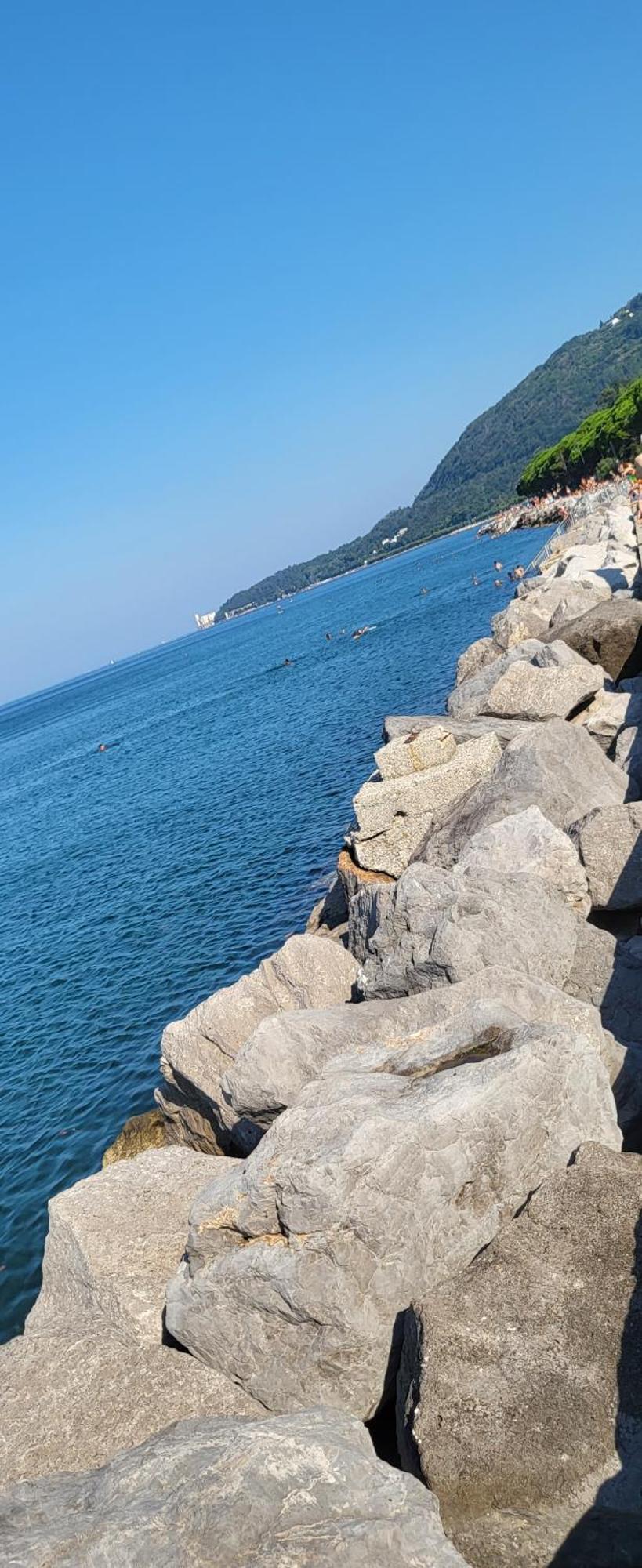 Medium Miramare Appartamento Sogno Sul Mare Trieste Luaran gambar